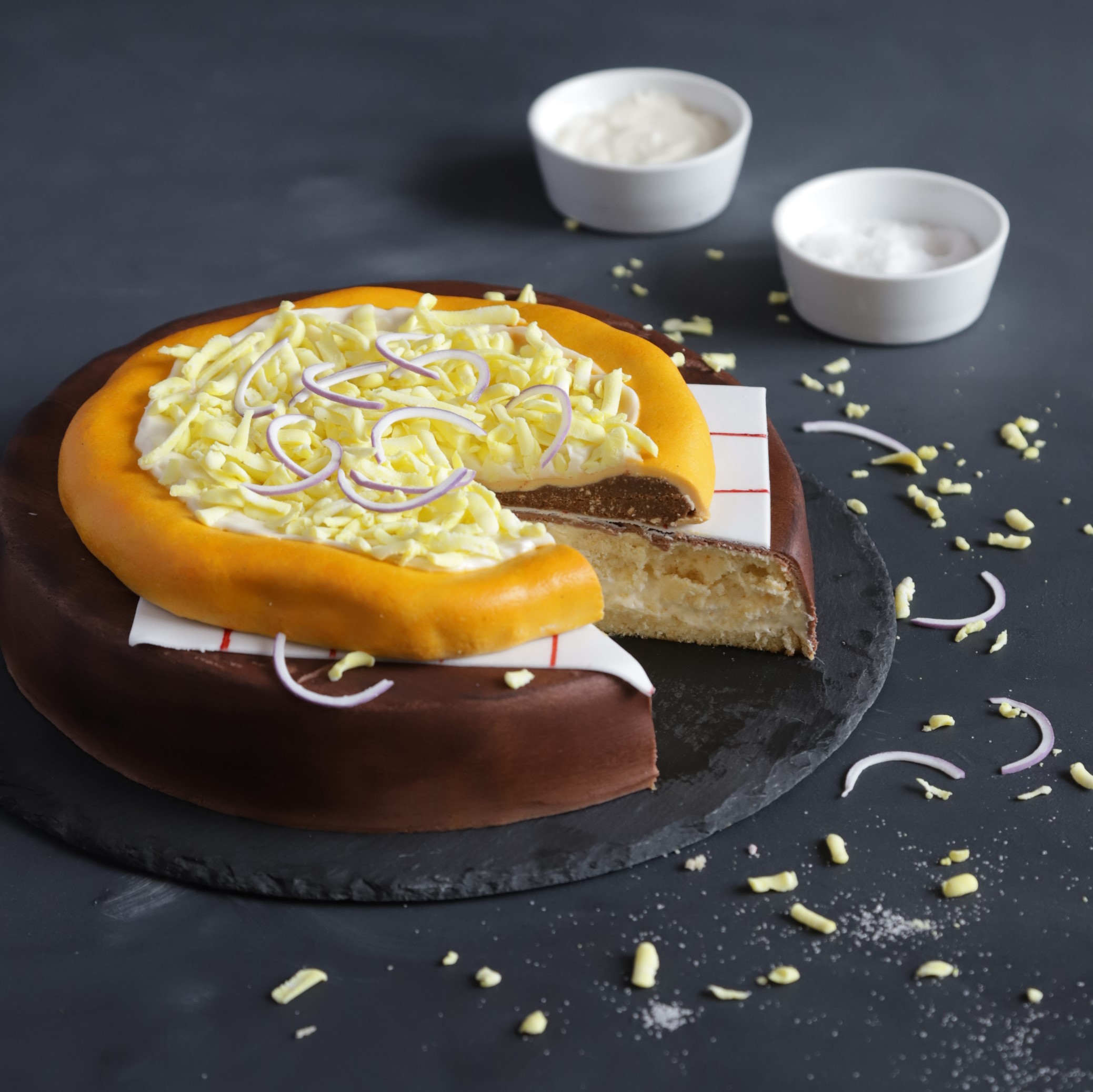 Sajtos-tejfölös lángos - Image 2